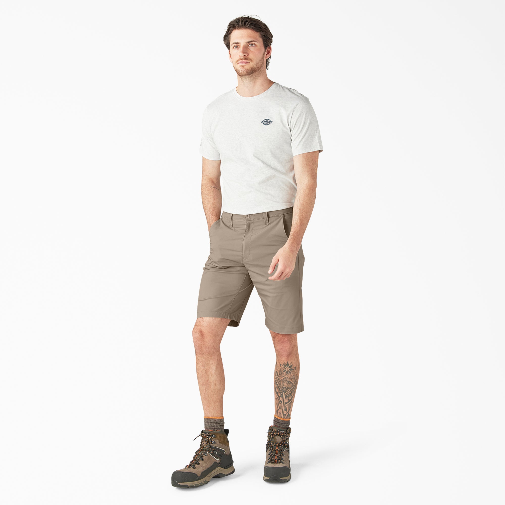 FLEX Cooling Regular Fit Utility Shorts. 11 - Image 4